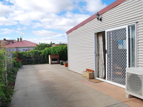Oatlands Retreat - Hervey Bay Accommodation 1