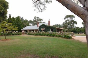 Barristers Block Vigneron Villa - Hervey Bay Accommodation 0