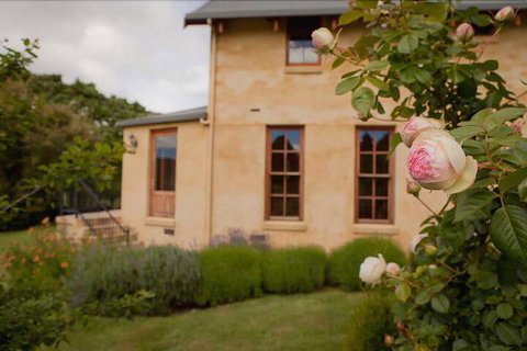 Kentisbury Country House - Hervey Bay Accommodation 2