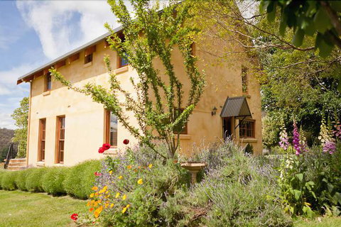 Kentisbury Country House - Hervey Bay Accommodation 4