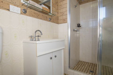 Coast Inn Motel - Hervey Bay Accommodation 4