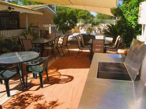 White Gum Motel - Hervey Bay Accommodation 4