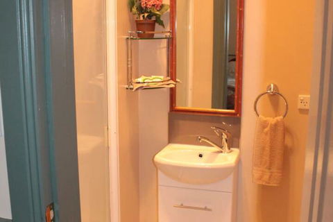 Bischoff Hotel - Hervey Bay Accommodation 5