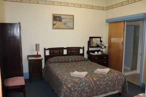 Bischoff Hotel - Hervey Bay Accommodation 3