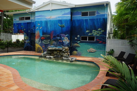 Port Douglas Motel - Hervey Bay Accommodation 0