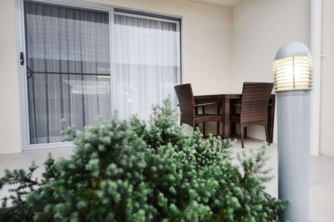 Oaks Middlemount Suites - Hervey Bay Accommodation 4