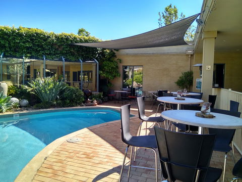 Madison Spa Motel - Adults Only - Hervey Bay Accommodation 2