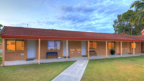Yamba Motor Inn - Tourism Hervey Bay 0