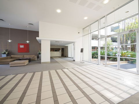 Oaks Brisbane Mews Suites - Hervey Bay Accommodation 4