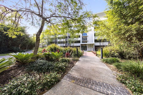 Oaks Brisbane Mews Suites - Hervey Bay Accommodation 1