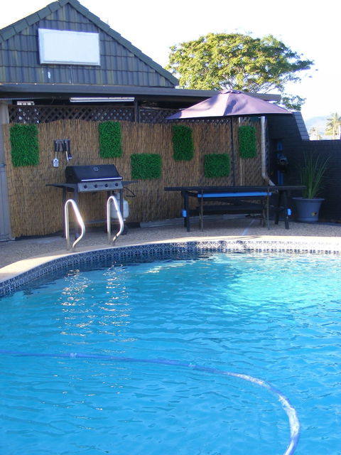 Motel Lodge - Tourism Hervey Bay 1