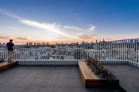 Oaks Melbourne South Yarra Suites - Hervey Bay Accommodation 3