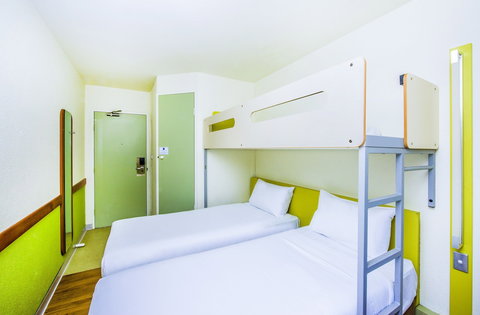 Ibis Budget Wentworthville - Hervey Bay Accommodation 4