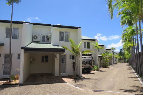 The Shores Holiday Apartments - Hervey Bay Accommodation 2
