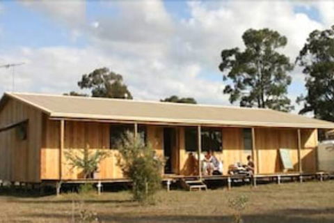 Lovedale Cottages - Hervey Bay Accommodation 4