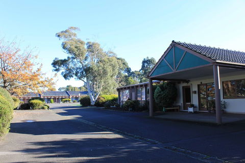 Melaleuca Lodge - Tourism Hervey Bay 2