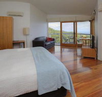 Chriss Beacon Point Restaurant  Villas - Hervey Bay Accommodation