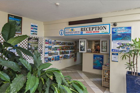 Macrossan House - Tourism Hervey Bay 4
