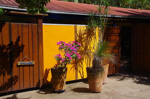 Pink Flamingo Resort - Tourism Hervey Bay 0