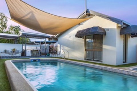 Townsville Holiday Apartments - Hervey Bay Accommodation 0