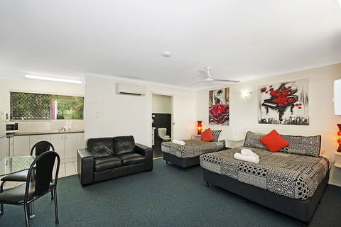 Townsville Holiday Apartments - Hervey Bay Accommodation 3