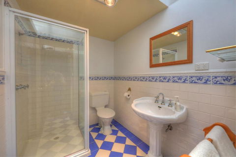 Old Wesley Dale Heritage Accommodation - Hervey Bay Accommodation 2