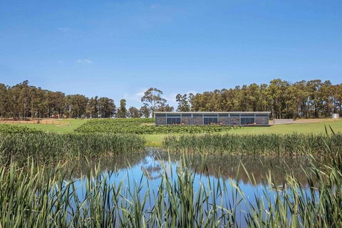 The Longhouse Suite 2 - Hervey Bay Accommodation 1