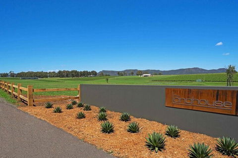 The Longhouse Suite 2 - Hervey Bay Accommodation 2