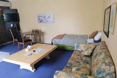 Cottages For Two - Hervey Bay Accommodation 3
