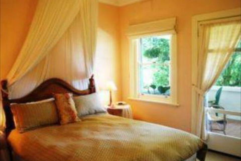 Woodford Of Leura Bed & Breakfast - Tourism Hervey Bay 5