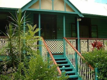 Riviera Bed And Breakfast - Tourism Hervey Bay 0