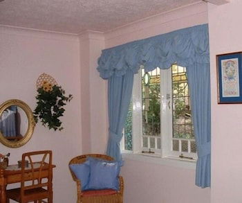 Riviera Bed And Breakfast - Tourism Hervey Bay 6