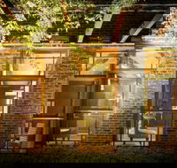 de Russie Boutique Hotel Orange - Hervey Bay Accommodation