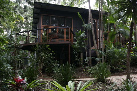 Azabu Boutique Accommodation Byron Bay - Hervey Bay Accommodation 2