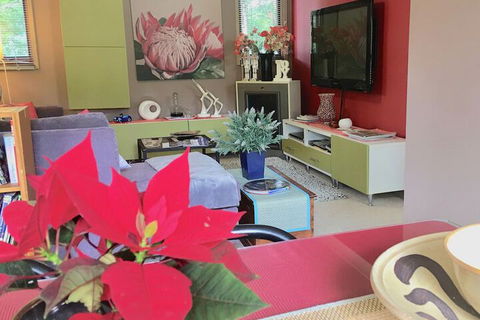 Crimson Villa - Tourism Hervey Bay 7