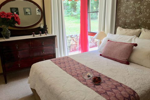 Crimson Villa - Tourism Hervey Bay 5