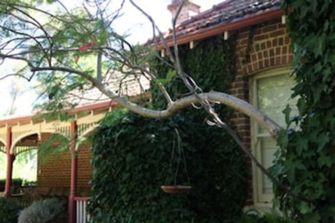 Fawkes House Country Spa Retreat - Hervey Bay Accommodation 1