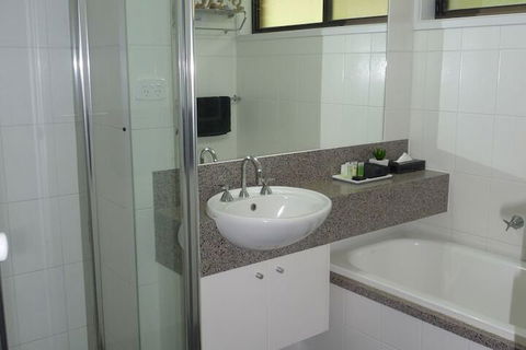Barwon Valley Lodge - Hervey Bay Accommodation 5