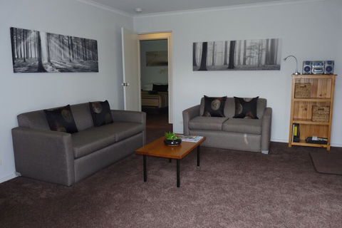Barwon Valley Lodge - Hervey Bay Accommodation 7