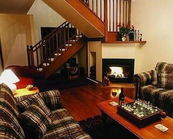 Valley Of The Waters B&B - Hervey Bay Accommodation 4