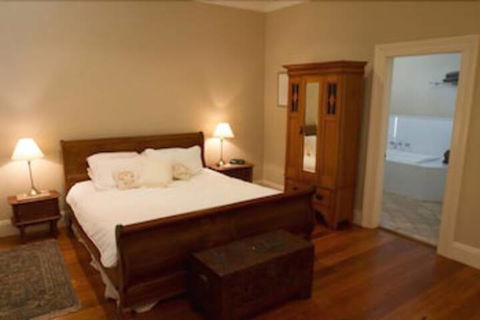 Tizzana Winery Bed & Breakfast - Hervey Bay Accommodation 6