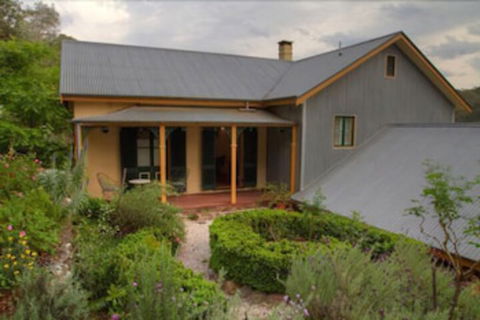 Tizzana Winery Bed & Breakfast - Hervey Bay Accommodation 1