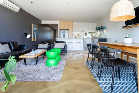 Aquabelle Apartments - Hervey Bay Accommodation 5