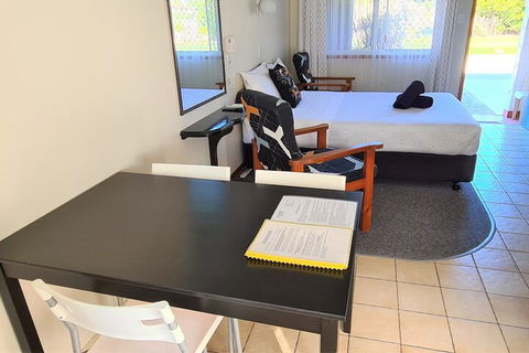 Paradise Court Holiday Units - Hervey Bay Accommodation 3