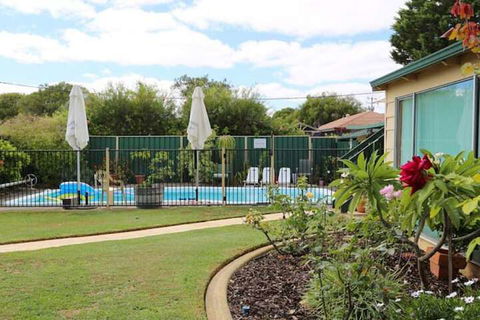 Broadwater Bed & Breakfast - Hervey Bay Accommodation 3