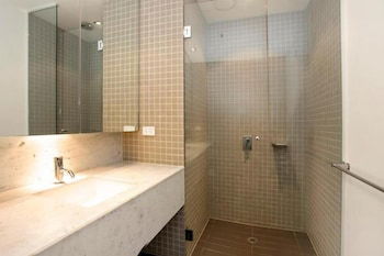 Astra Apartments - St Kilda Rd - Tourism Hervey Bay 3