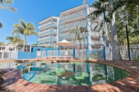White Crest Apartments - Hervey Bay Accommodation 0