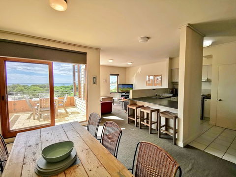 Lornebeach Apartments - Hervey Bay Accommodation 3