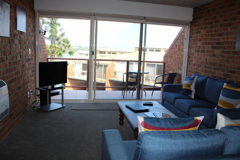 Pacific Heights Holiday Apartments & Munn's Tower House - Hervey Bay Accommodation 1