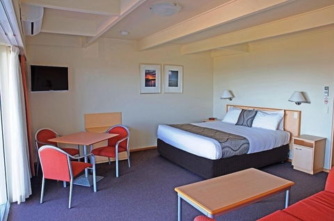 Amooran Oceanside - Hervey Bay Accommodation 3